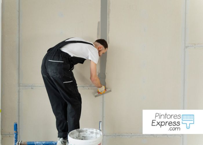 Pintores de casas especialistas en alisado de paredes Pintores de casas especialistas en alisado de paredes