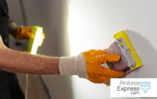Pintores expertos en alisar y lijar paredes en Madrid
